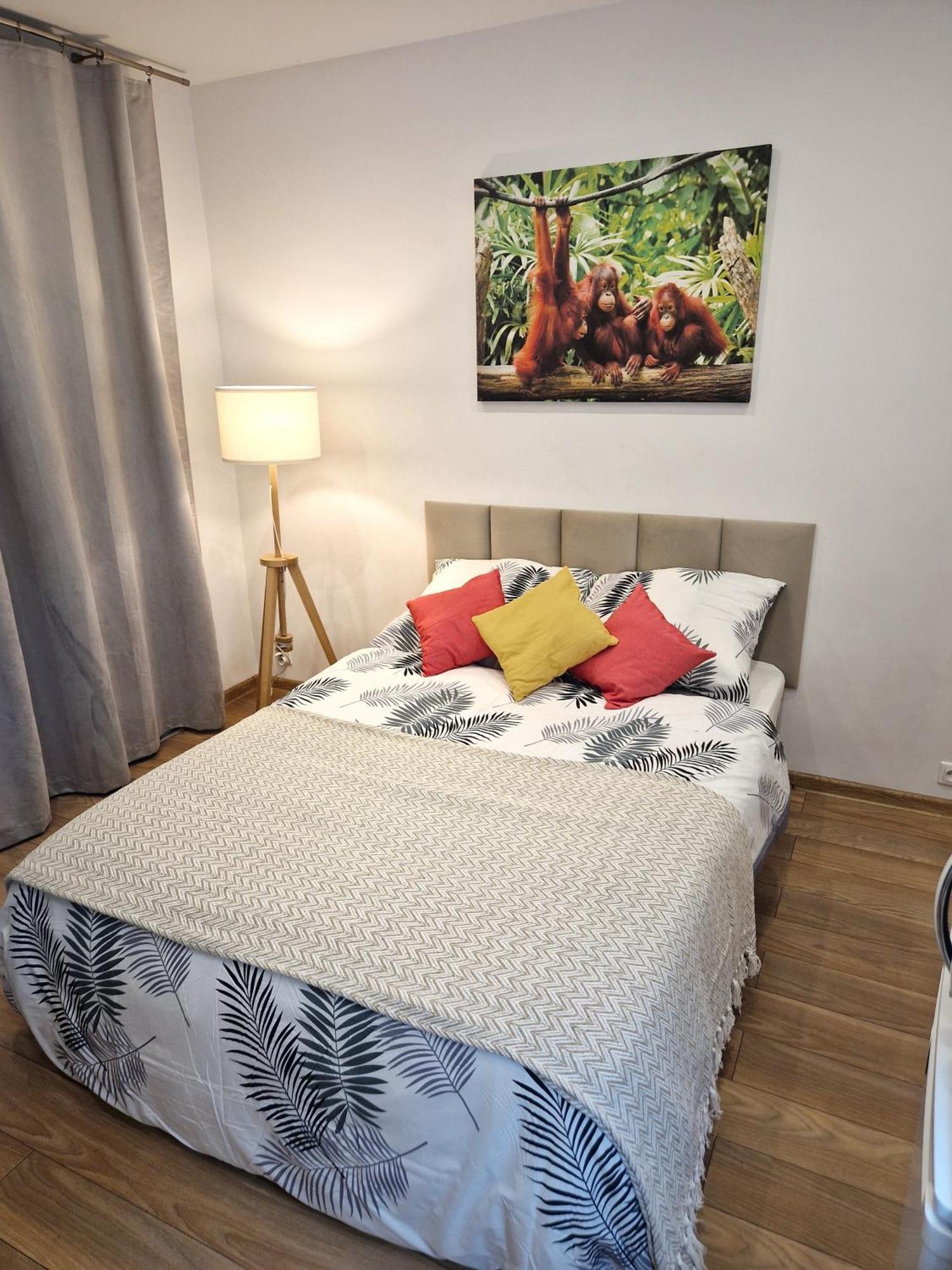 Central Hollidays Apartments Varsó Kültér fotó